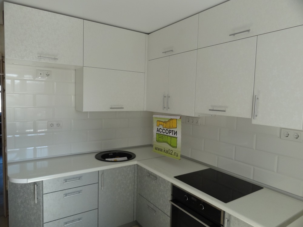 ����� ���