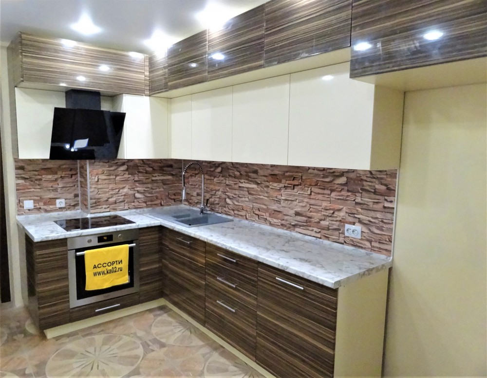 ����� ���