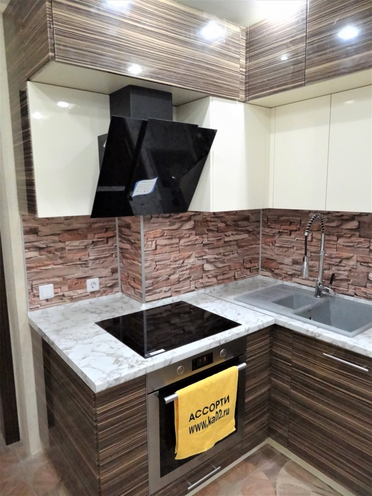 ����� ���