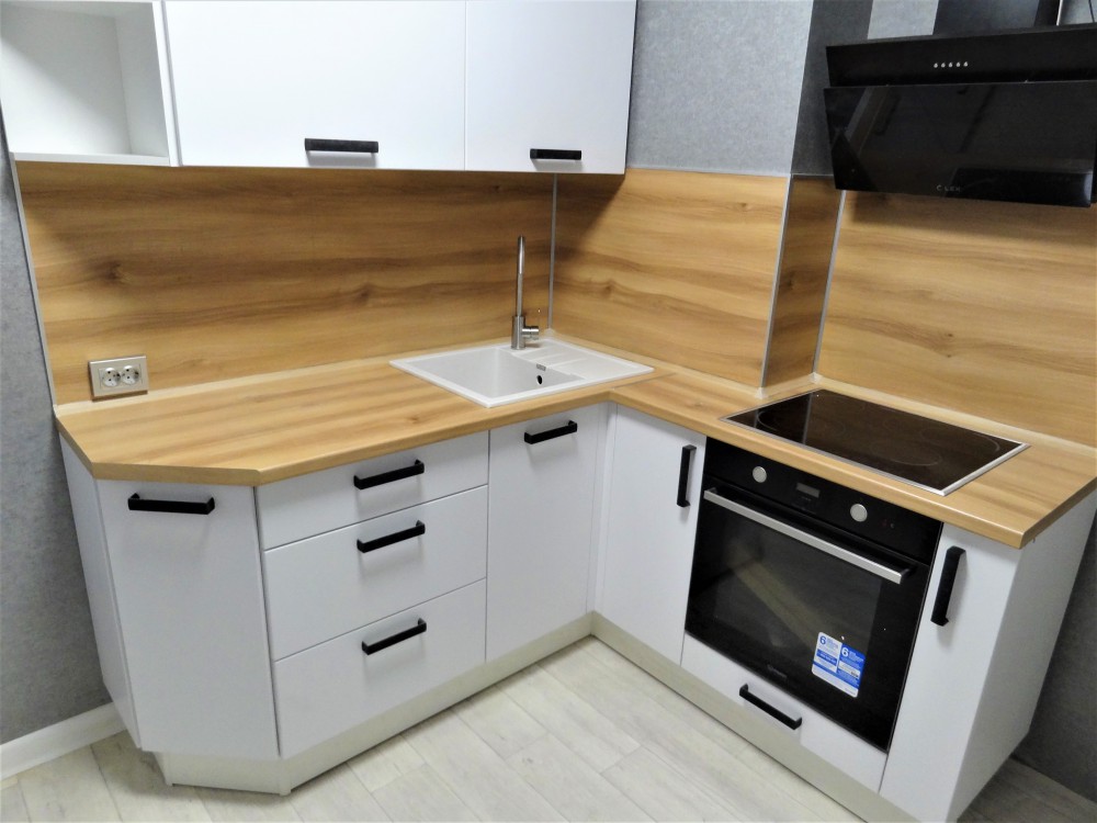 ����� ���