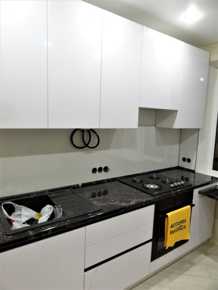 ����� ���