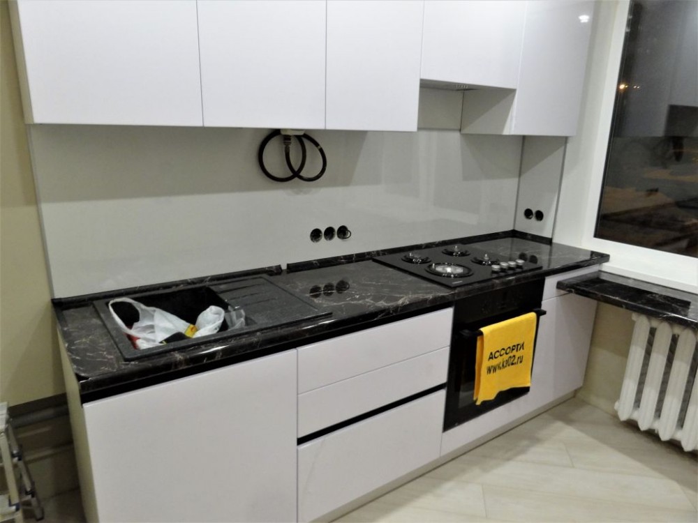 ����� ���