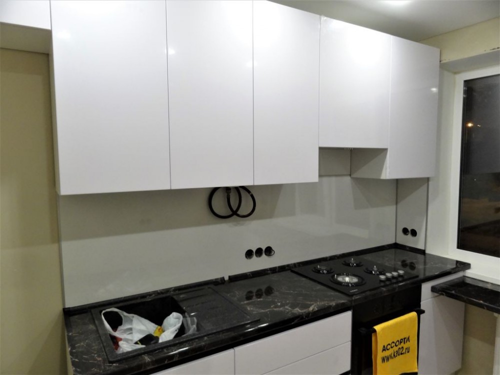 ����� ���