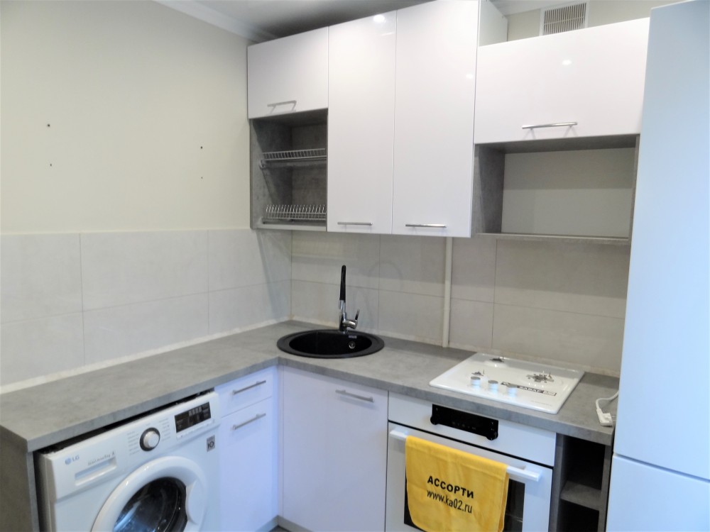 ����� ���