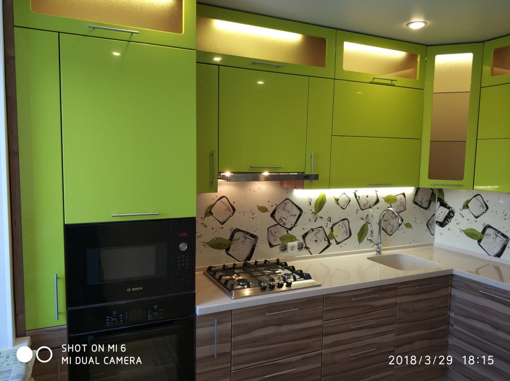 ����� ���