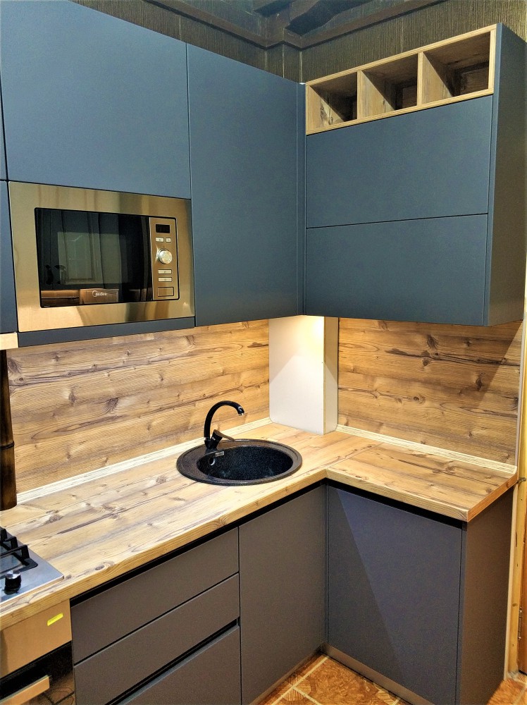 ����� ���