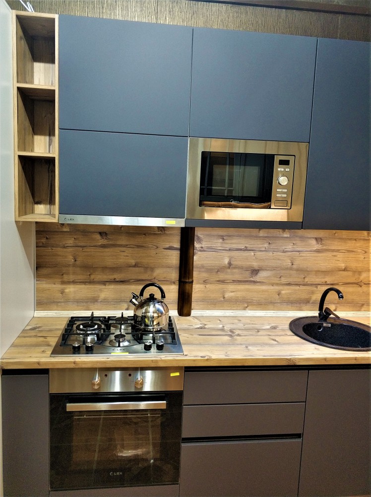 ����� ���